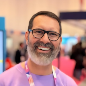 Headshot of Scott Weiss